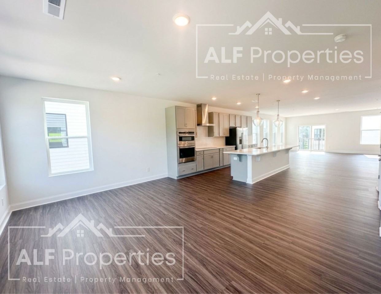 144 N White St #200 - Photo 4 of 28
