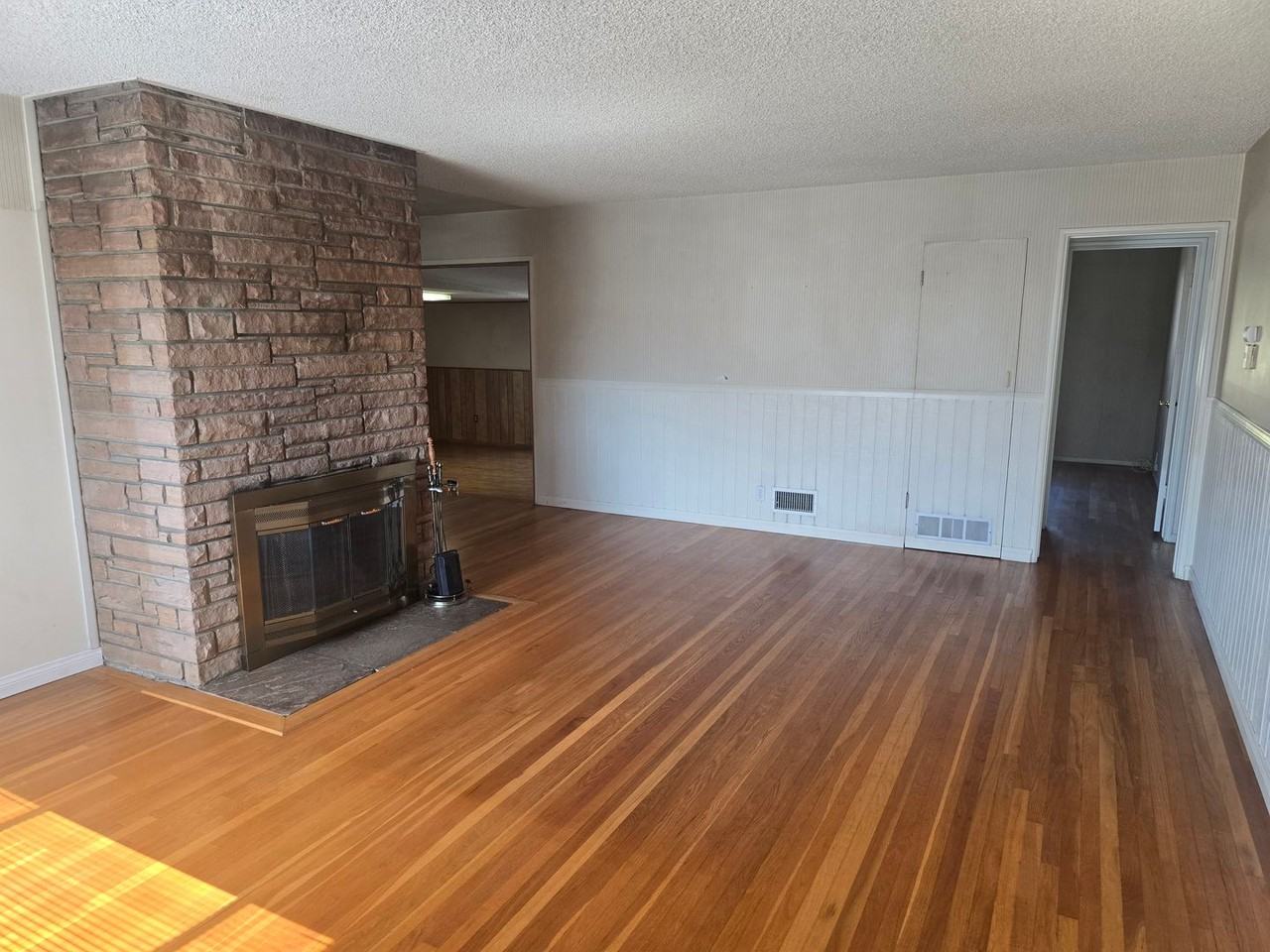 12141 Movius Dr - Photo 4 of 23