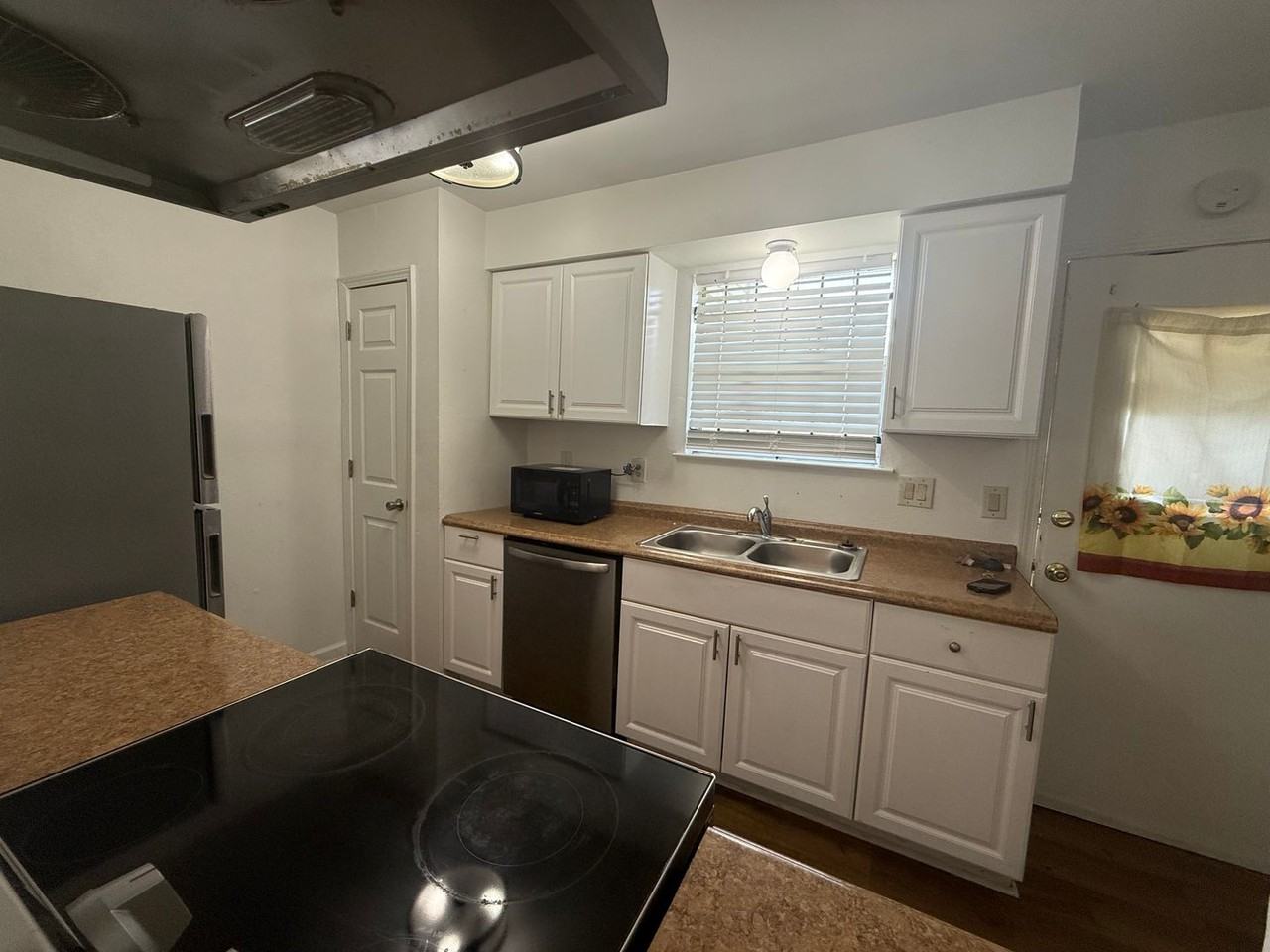1795 Boulevard De Province - Photo 3 of 13