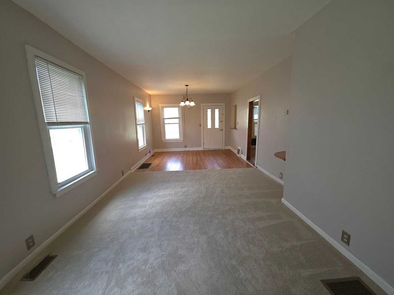 16 Kemp Ave - Photo 5 of 20