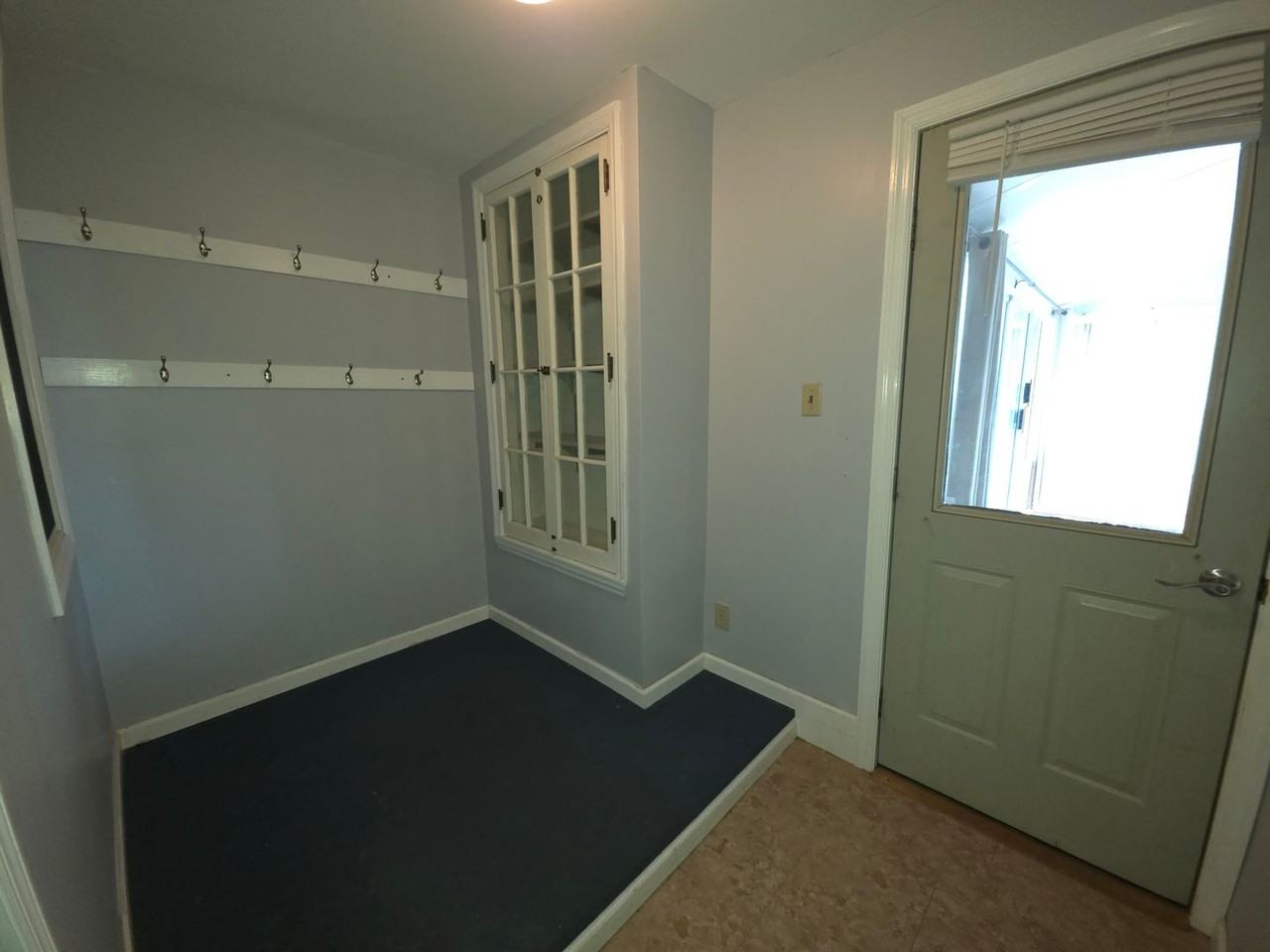 16 Kemp Ave - Photo 7 of 20