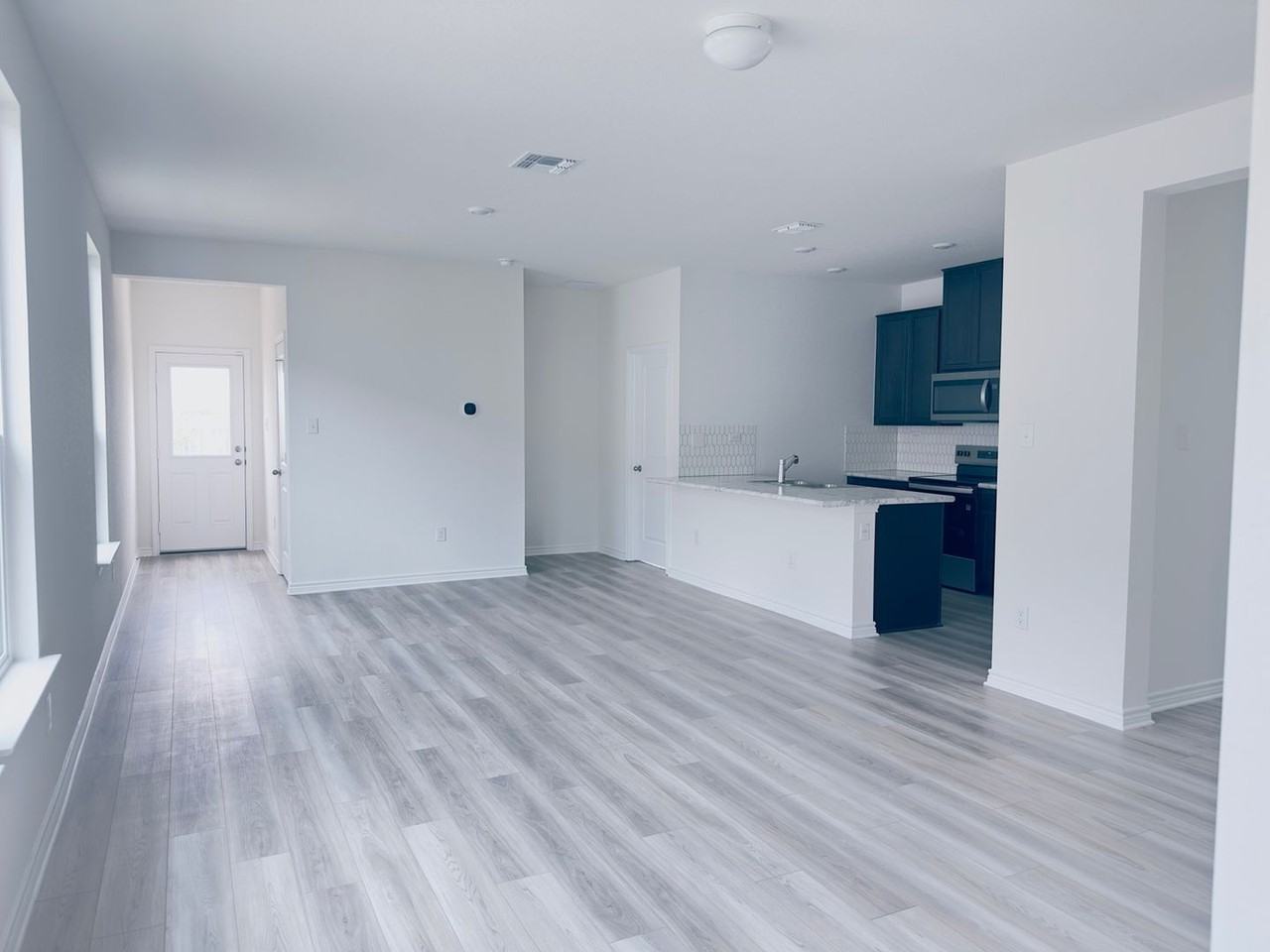 14311 Calaveras Cv - Photo 3 of 17