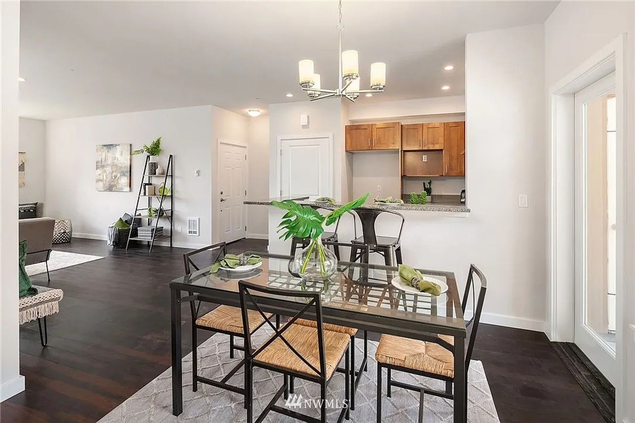 5978 185th Ct Ne #201 - Photo 4 of 12