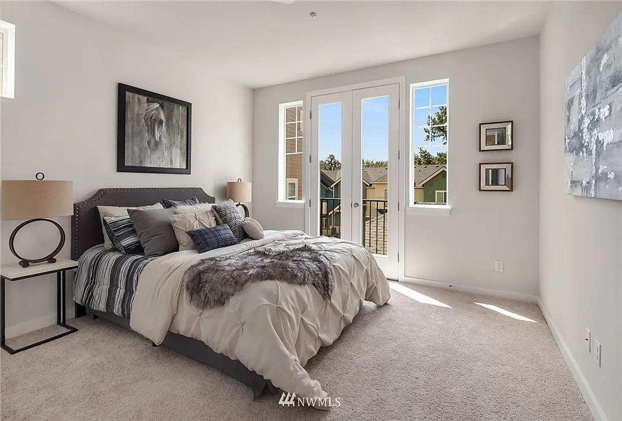 5978 185th Ct Ne #201 - Photo 6 of 12