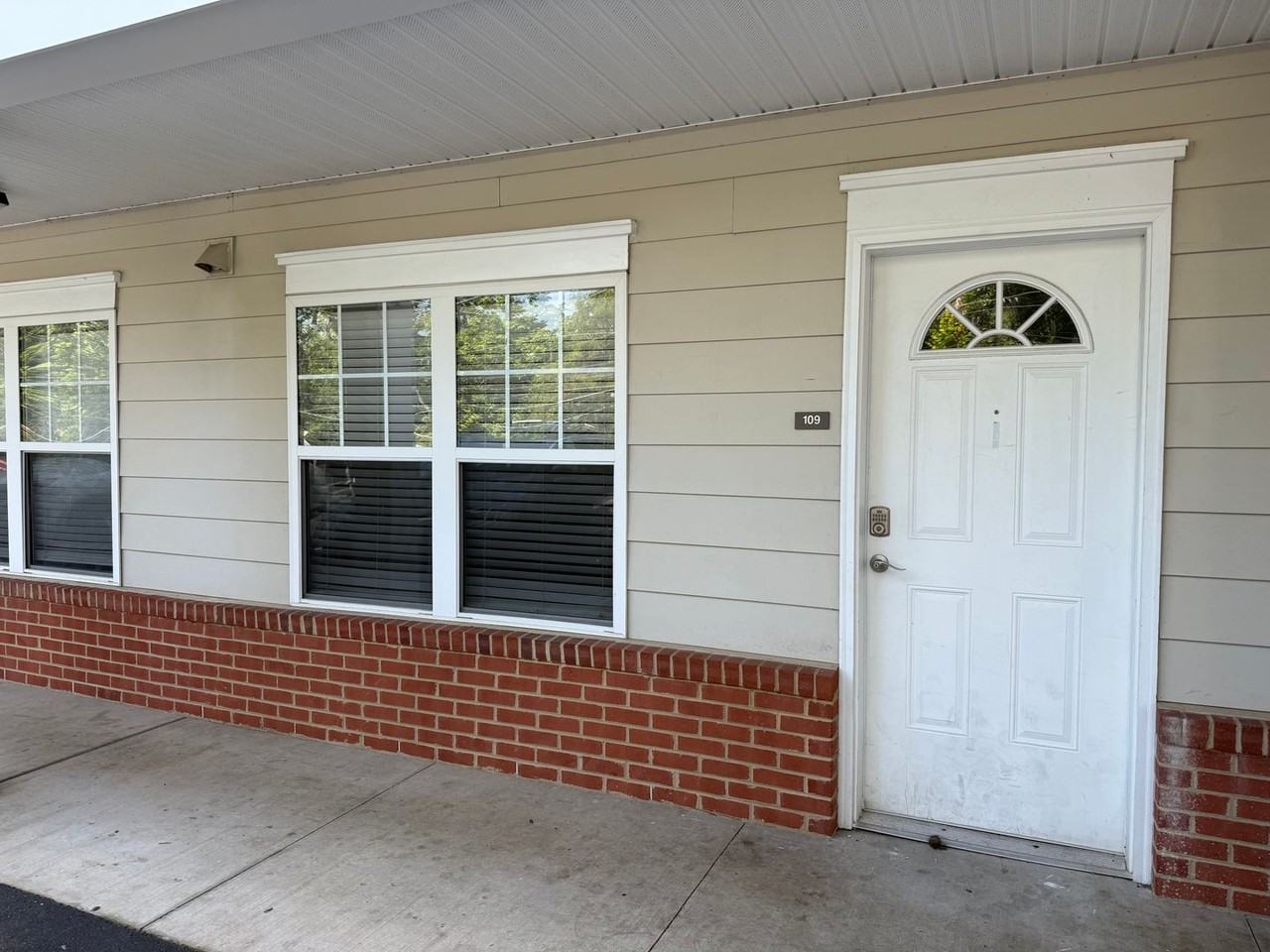 2008 Millenium Pl - Photo 2 of 24