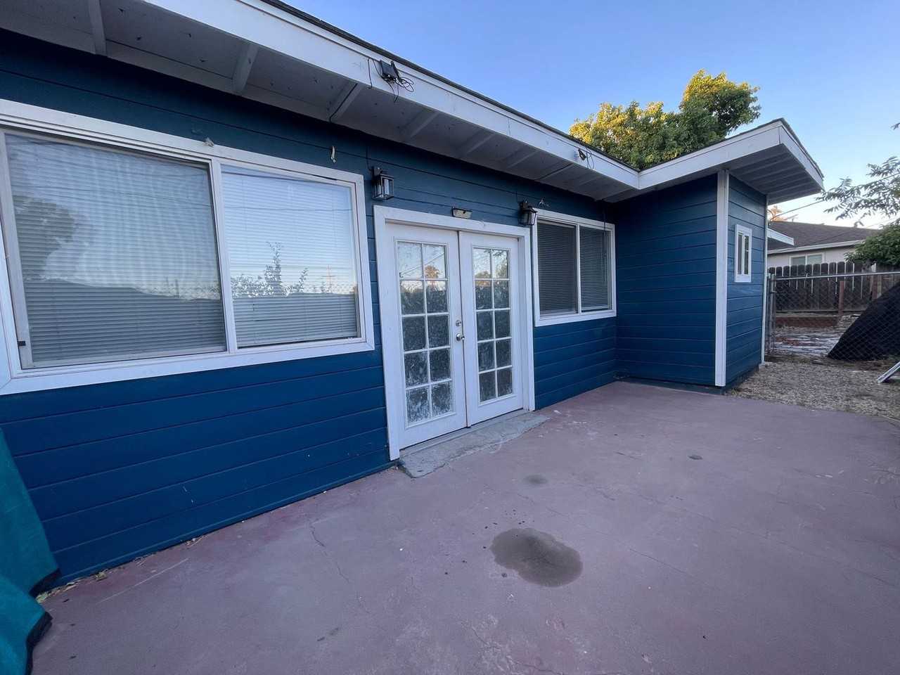 199 Bart Ave #A - Photo 3 of 12