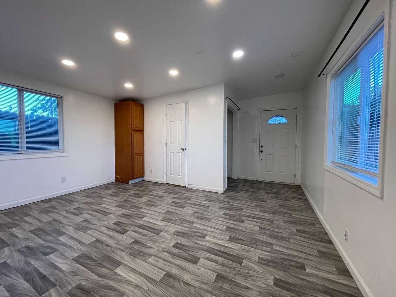 199 Bart Ave #A - Photo 5 of 12