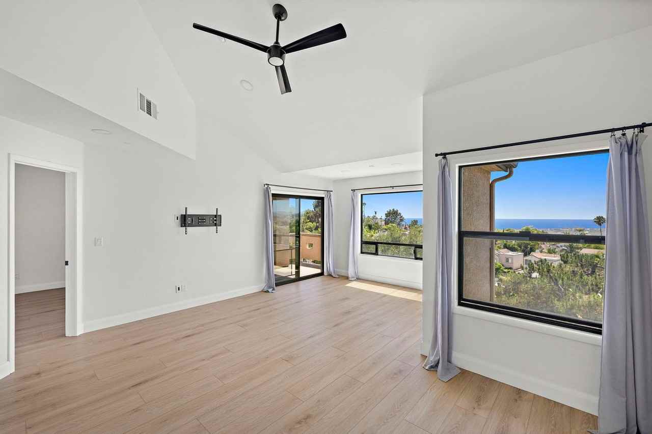 1060 Calle Del Cerro - Photo 2 of 25