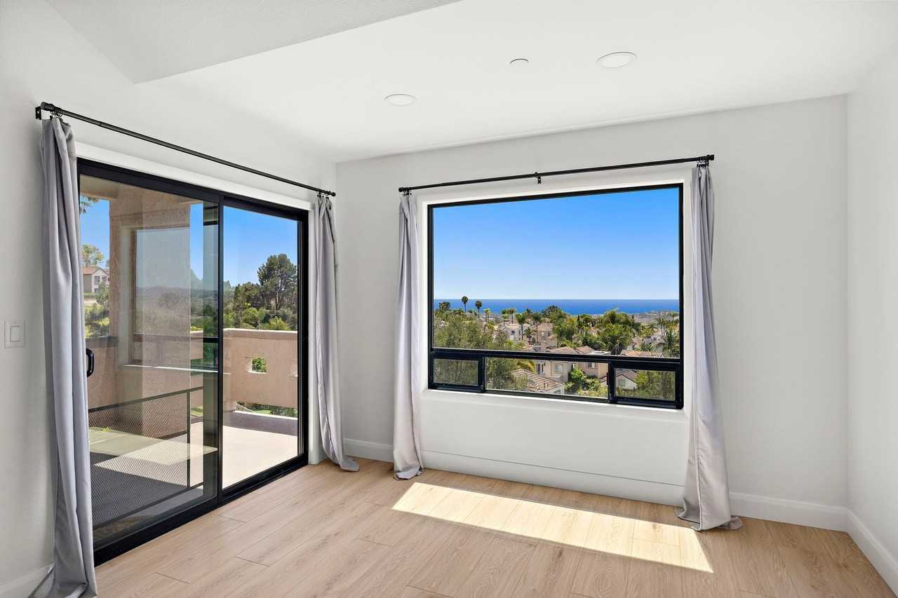 1060 Calle Del Cerro - Photo 5 of 25