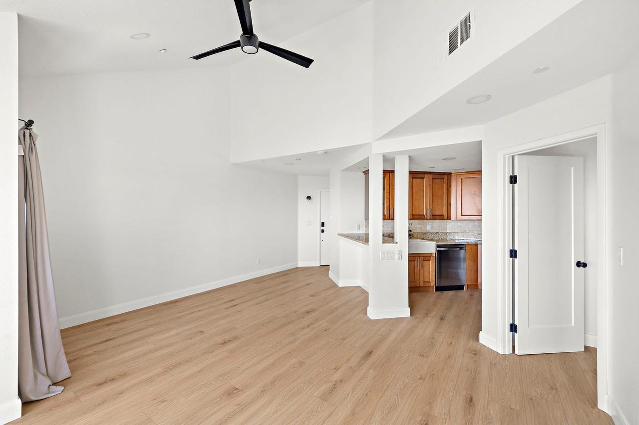 1060 Calle Del Cerro - Photo 6 of 25