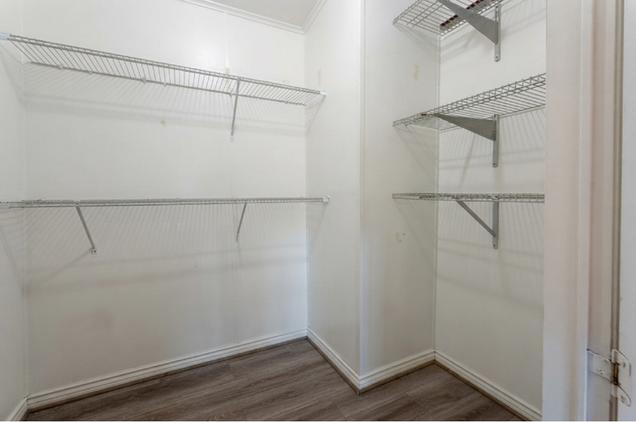 10644 W Rosemead Dr - Photo 7 of 13