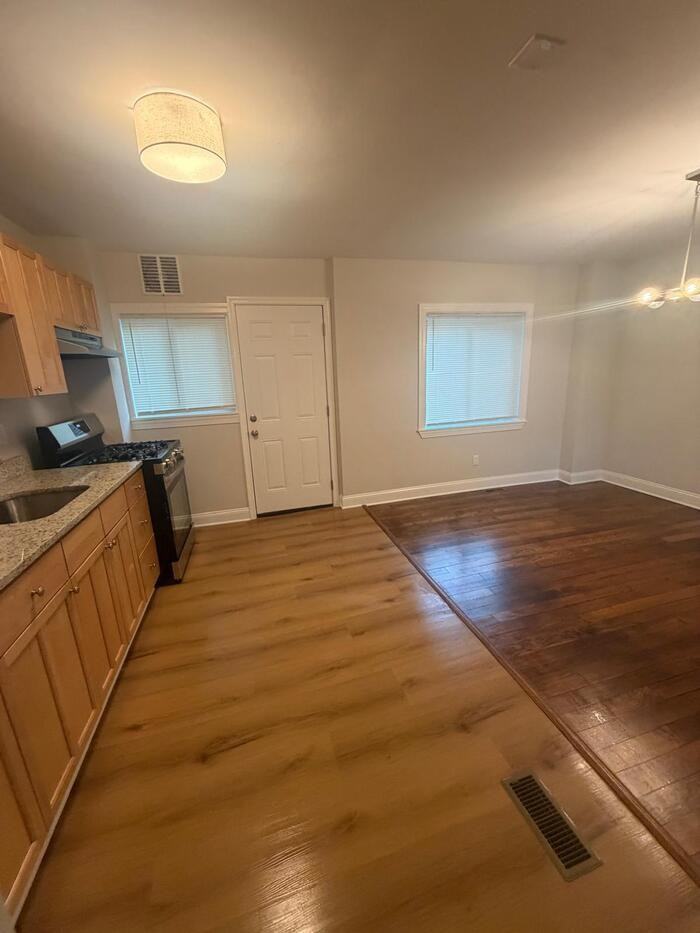 5699 Clearspring Rd - Photo 5 of 25