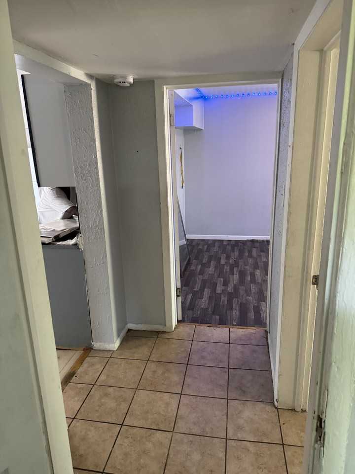 1209 Congress Street #6 - Photo 3 of 13