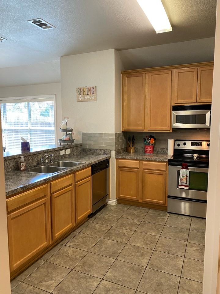 3409 Paint Dr #NA - Photo 3 of 9