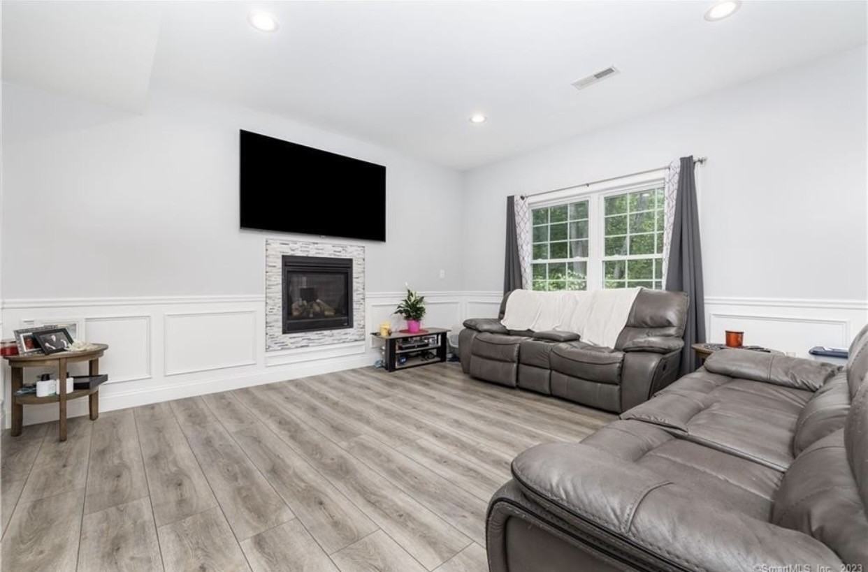 44 Eustis St #A - Photo 6 of 18