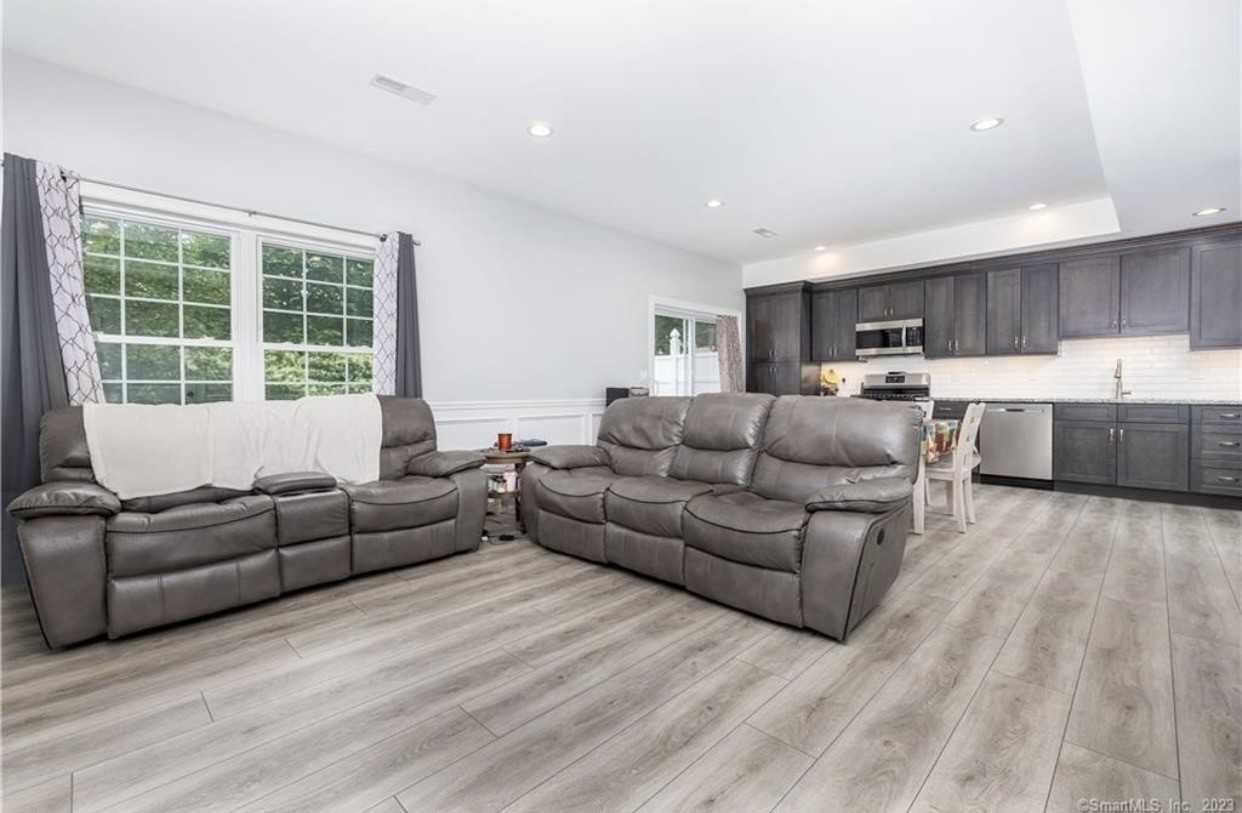 44 Eustis St #A - Photo 7 of 18