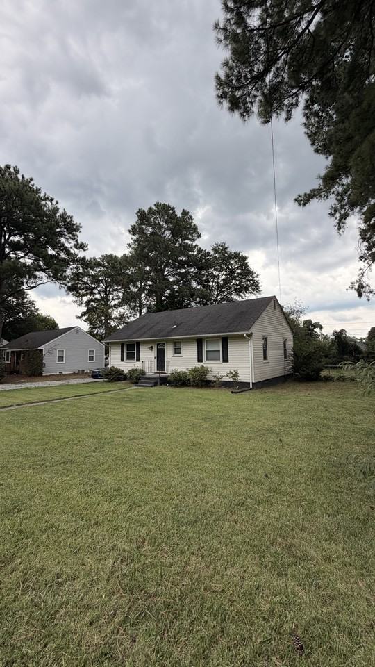 2313 Dickens Rd #NA - Photo 2 of 20
