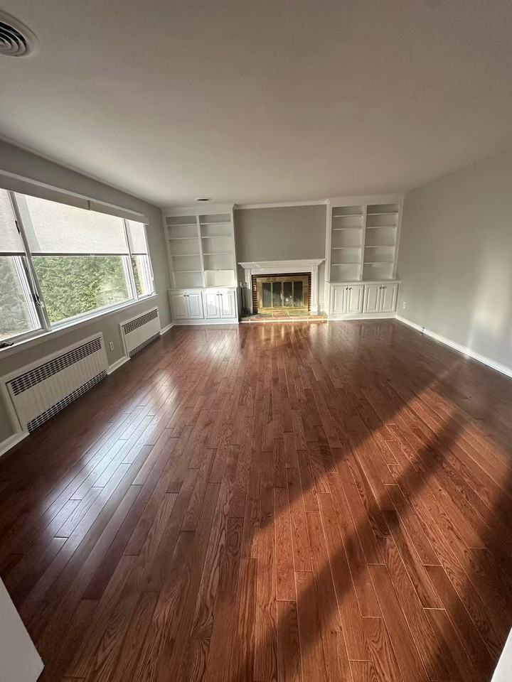2040 Albany Ave #NA - Photo 6 of 15