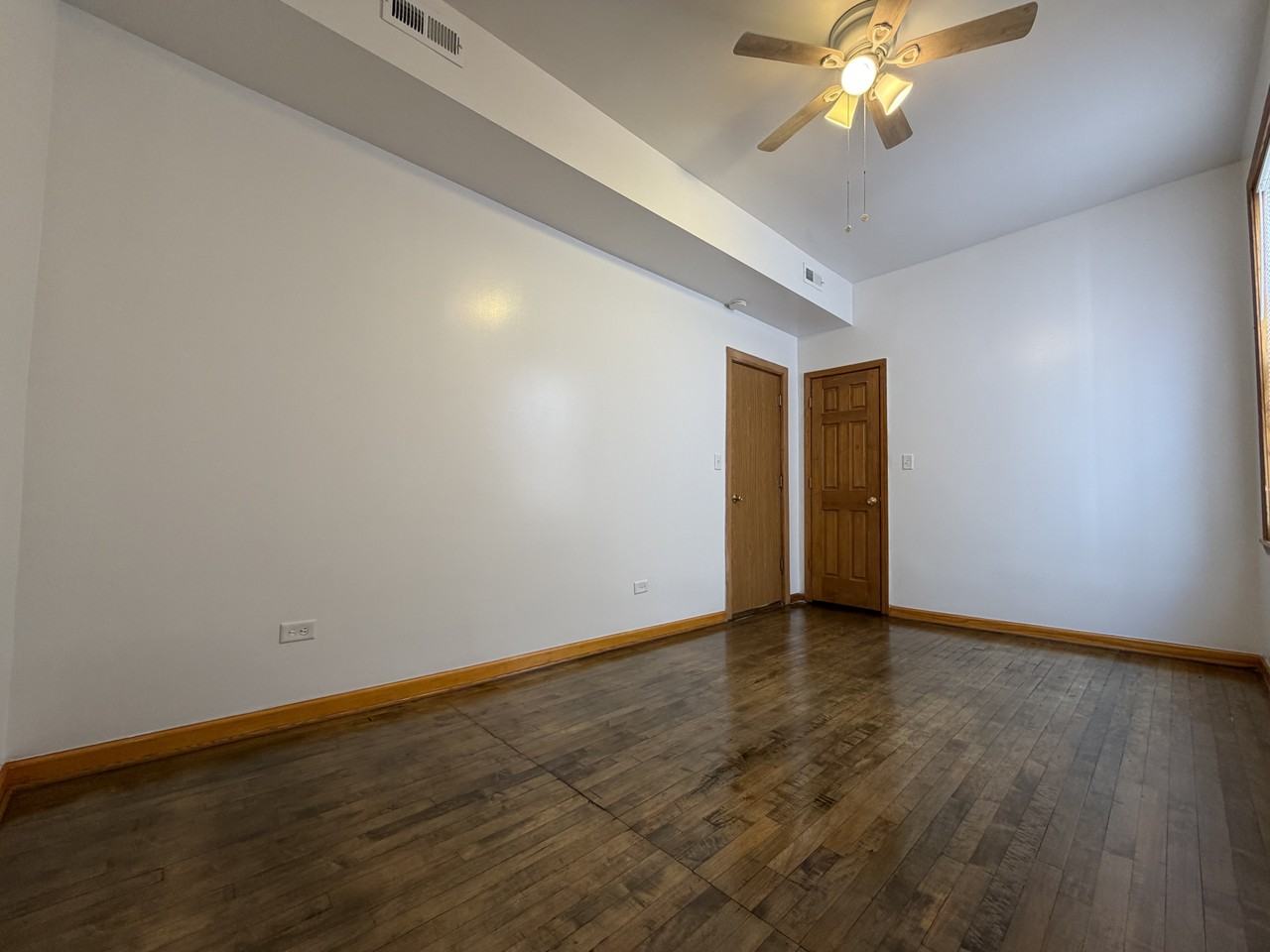 639 N Sawyer Ave #2 - Photo 6 of 9