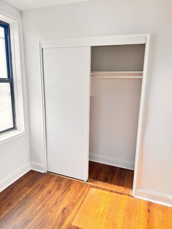 149-43 35th Avenue #4G - Photo 4 of 14