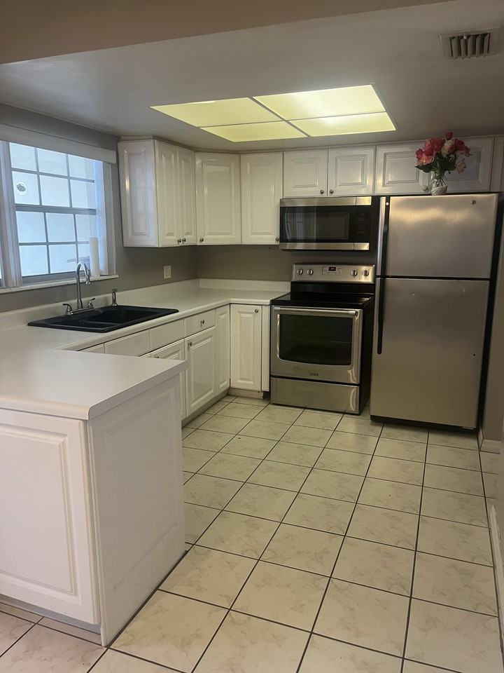7633 Woodbridge Blvd #NA - Photo 2 of 14