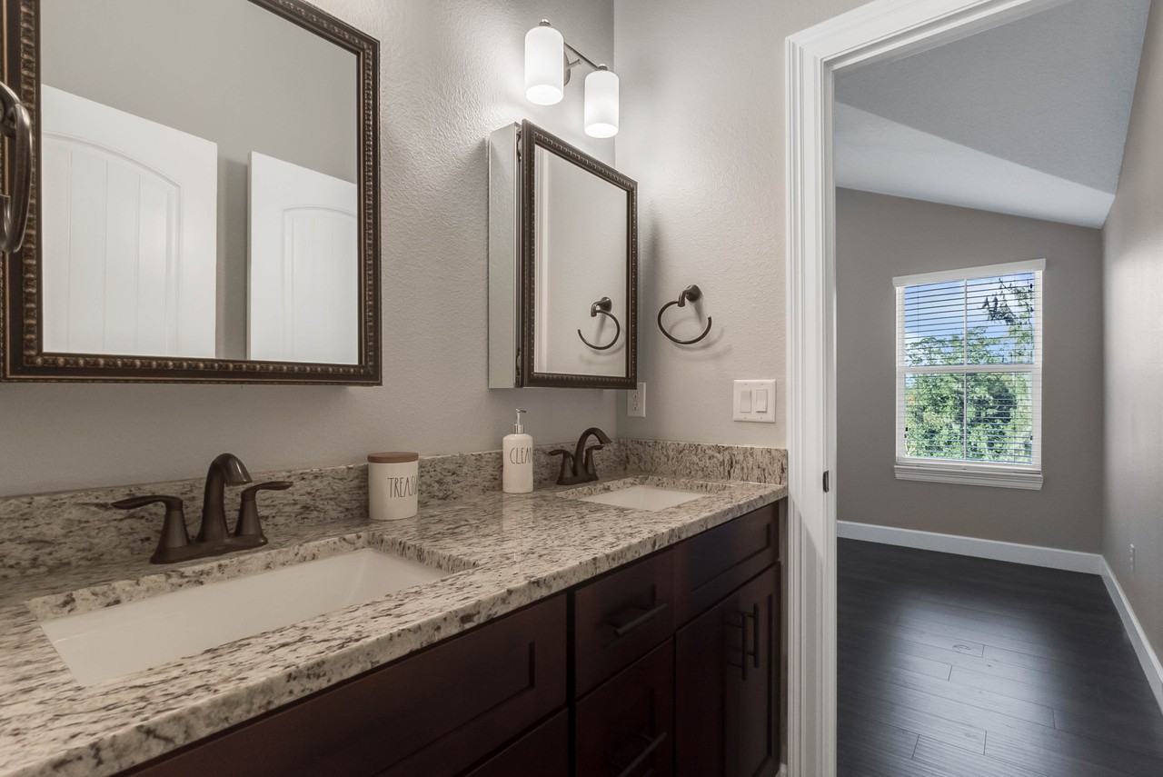 12752 S Lake Sawyer Ln #2 - Photo 2 of 10