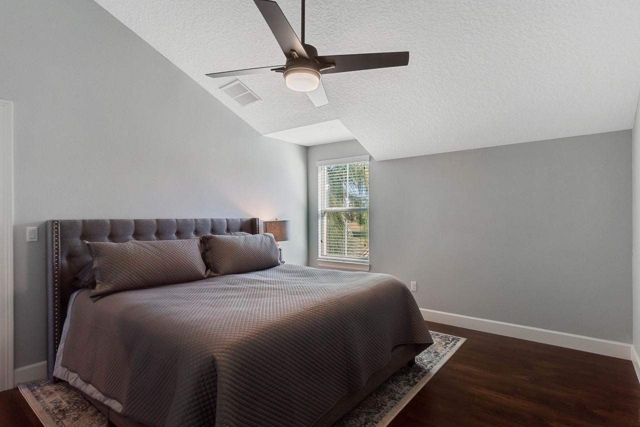 12752 S Lake Sawyer Ln #2 - Photo 7 of 10