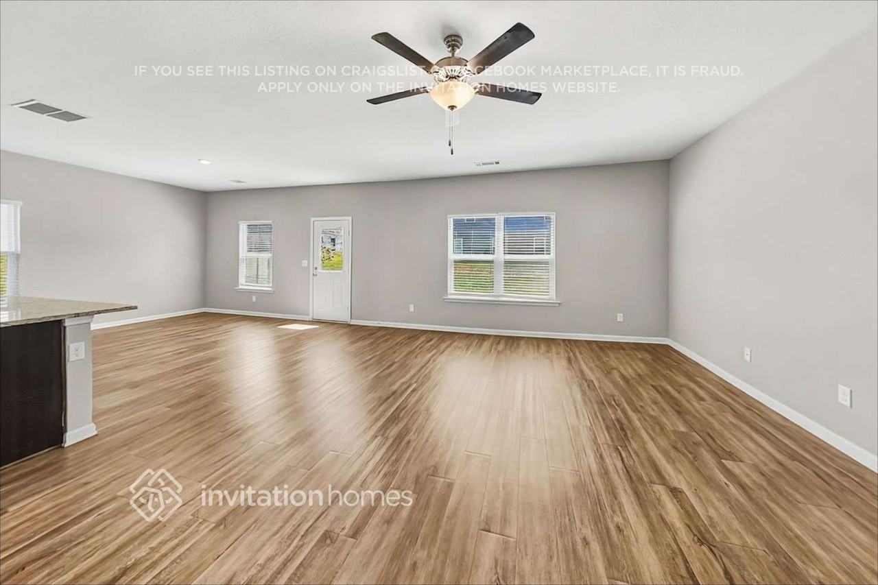 407 Vermeer Ct - Photo 6 of 23