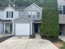 featured image of 2644 Waverly Hills Dr