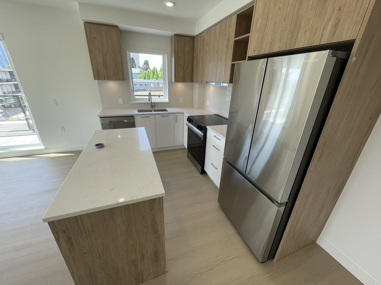 82 First St - Photo 7 of 15