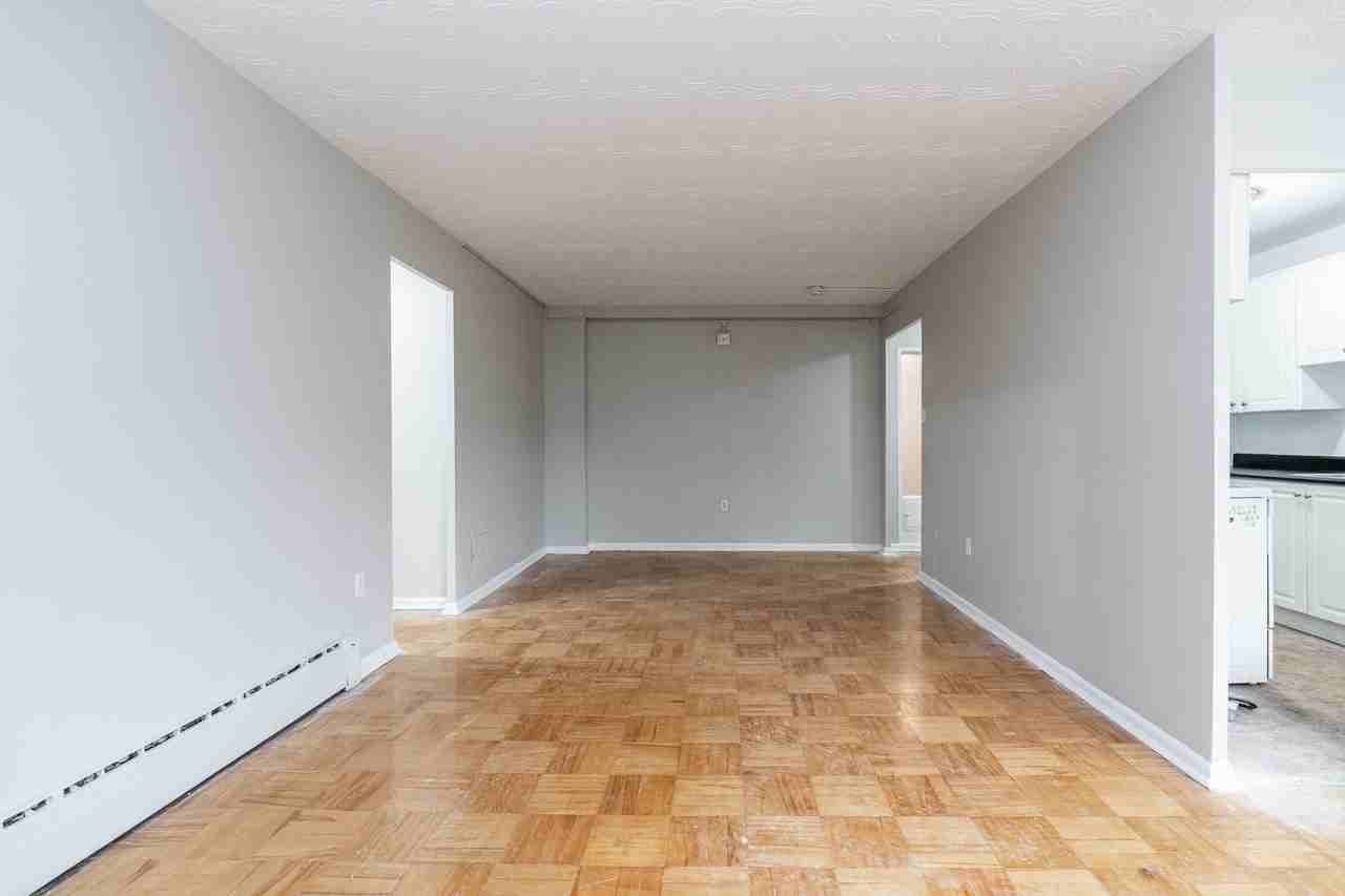 5 Mallory Gardens - Photo 4 of 13