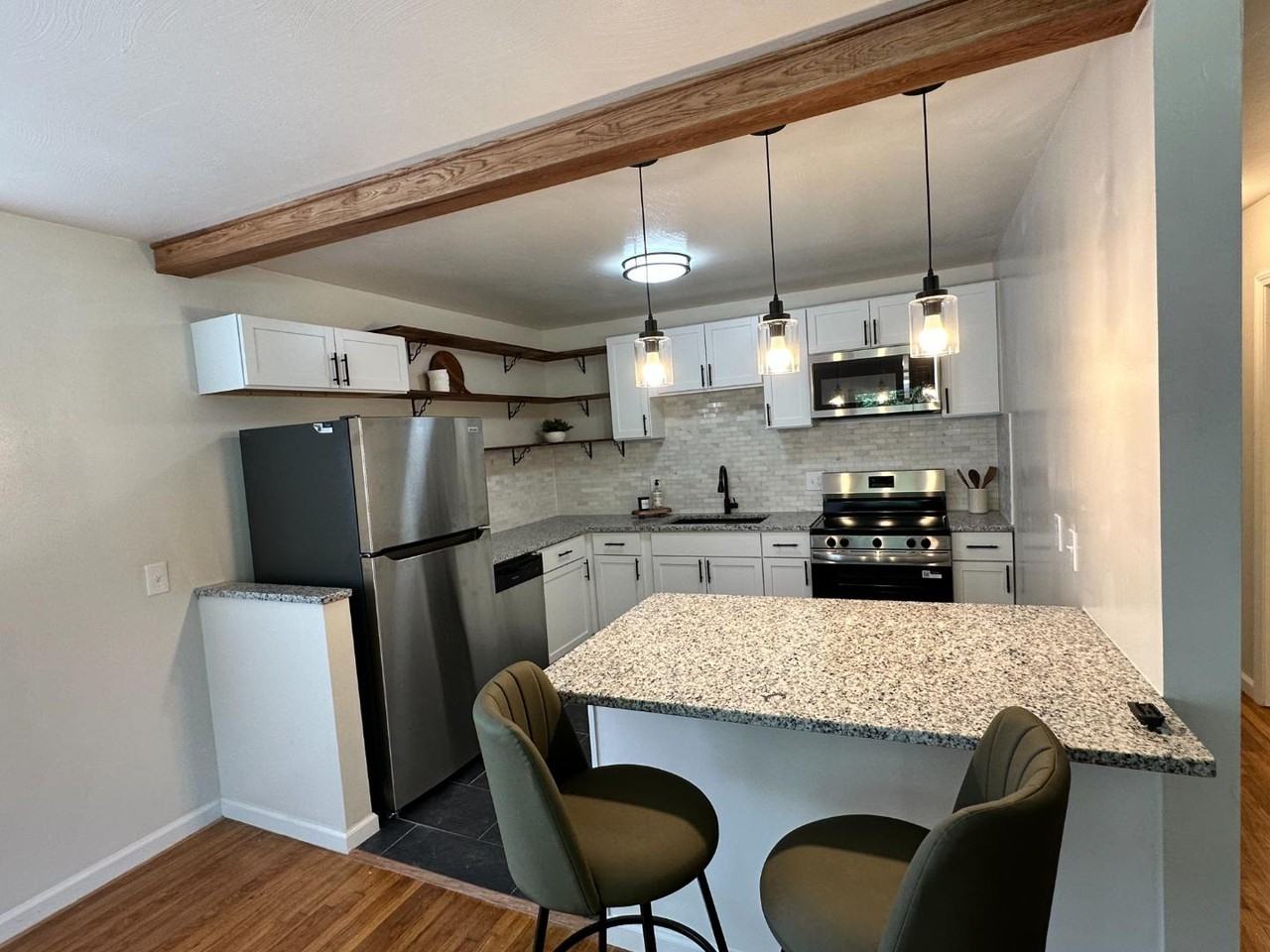 969 Joliet Dr. - Photo 2 of 10