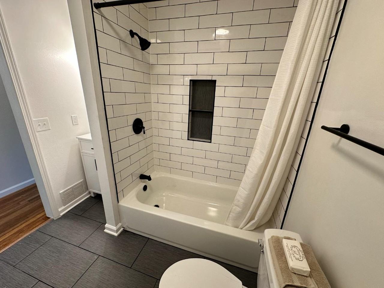 969 Joliet Dr. - Photo 4 of 10