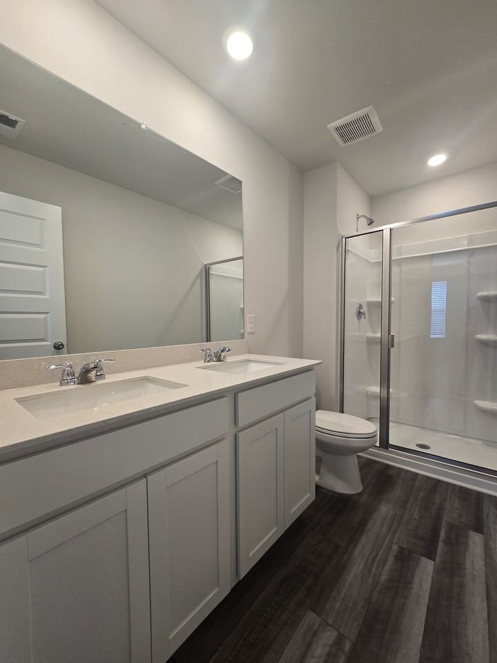 701 Taylor Dr #1 - Photo 2 of 10