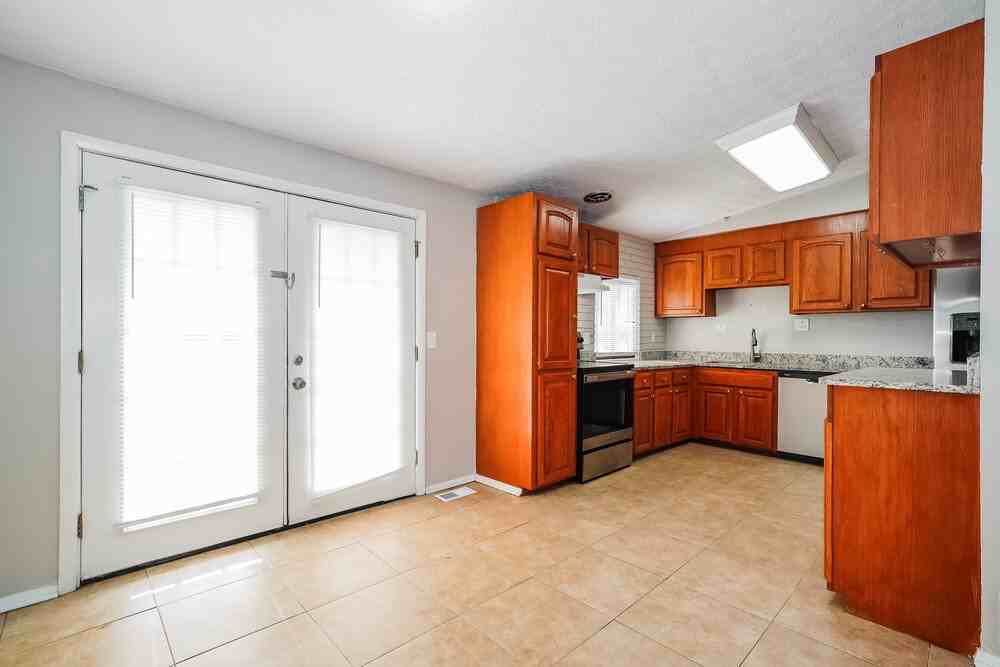 1284 Falene Pl - Photo 7 of 18