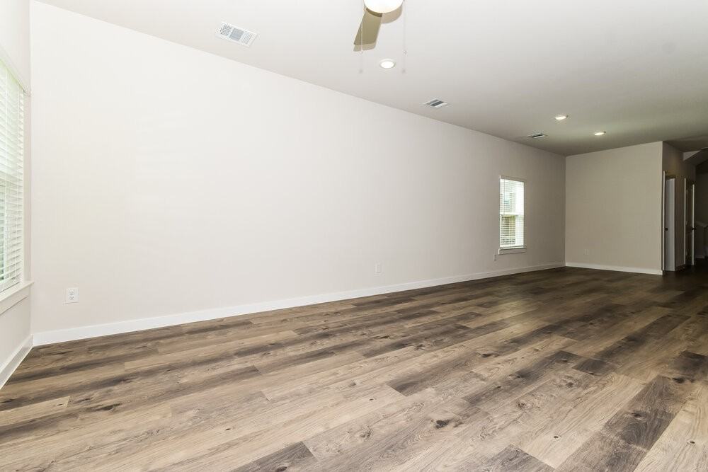 320 Sun Harvest Dr - Photo 5 of 17