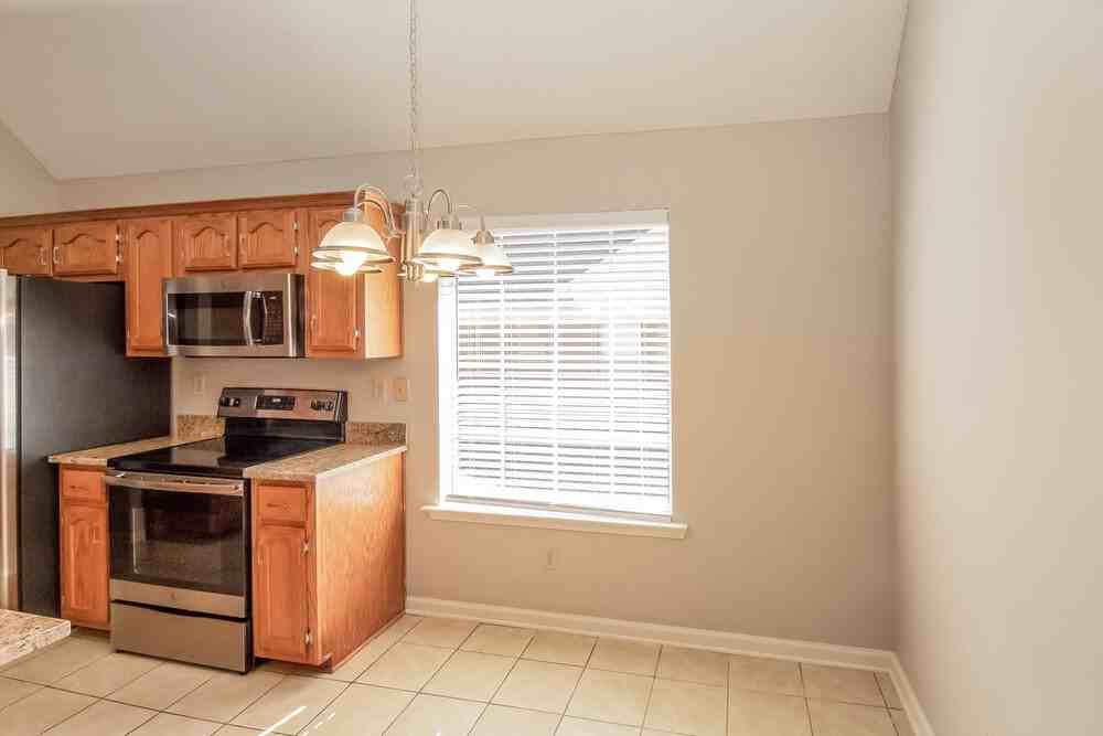 7677 Fox Hunt Dr E - Photo 5 of 15