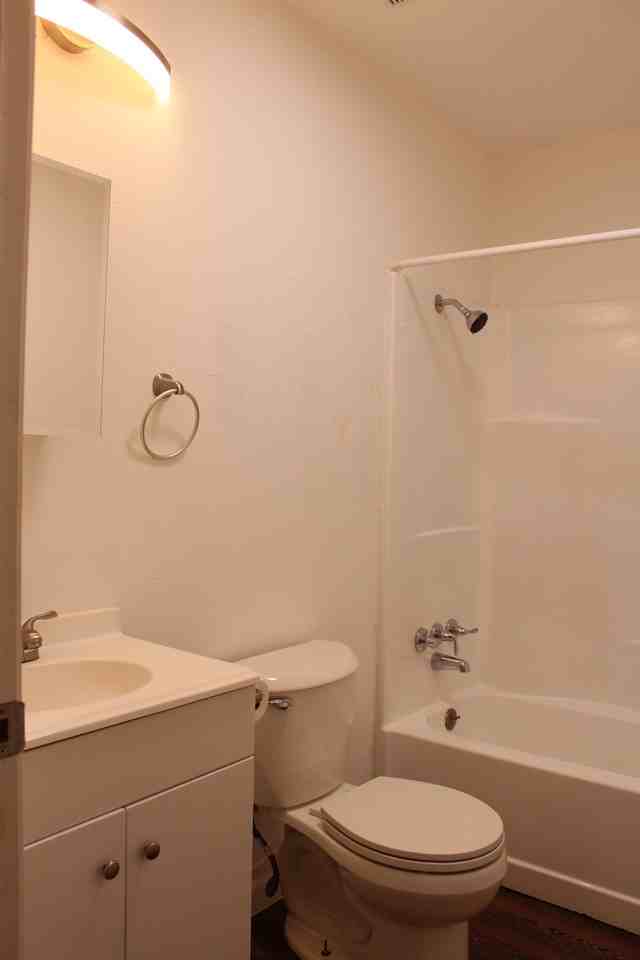 2145 8th St #6 - Photo 6 of 8