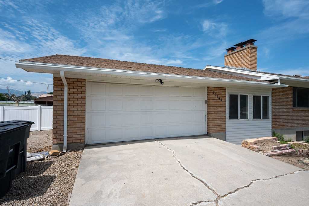 11044 S Temple Dr #1 - Photo 4 of 34