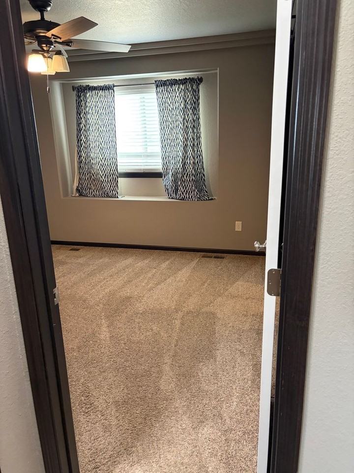 1247 Juneau Dr - Photo 6 of 19