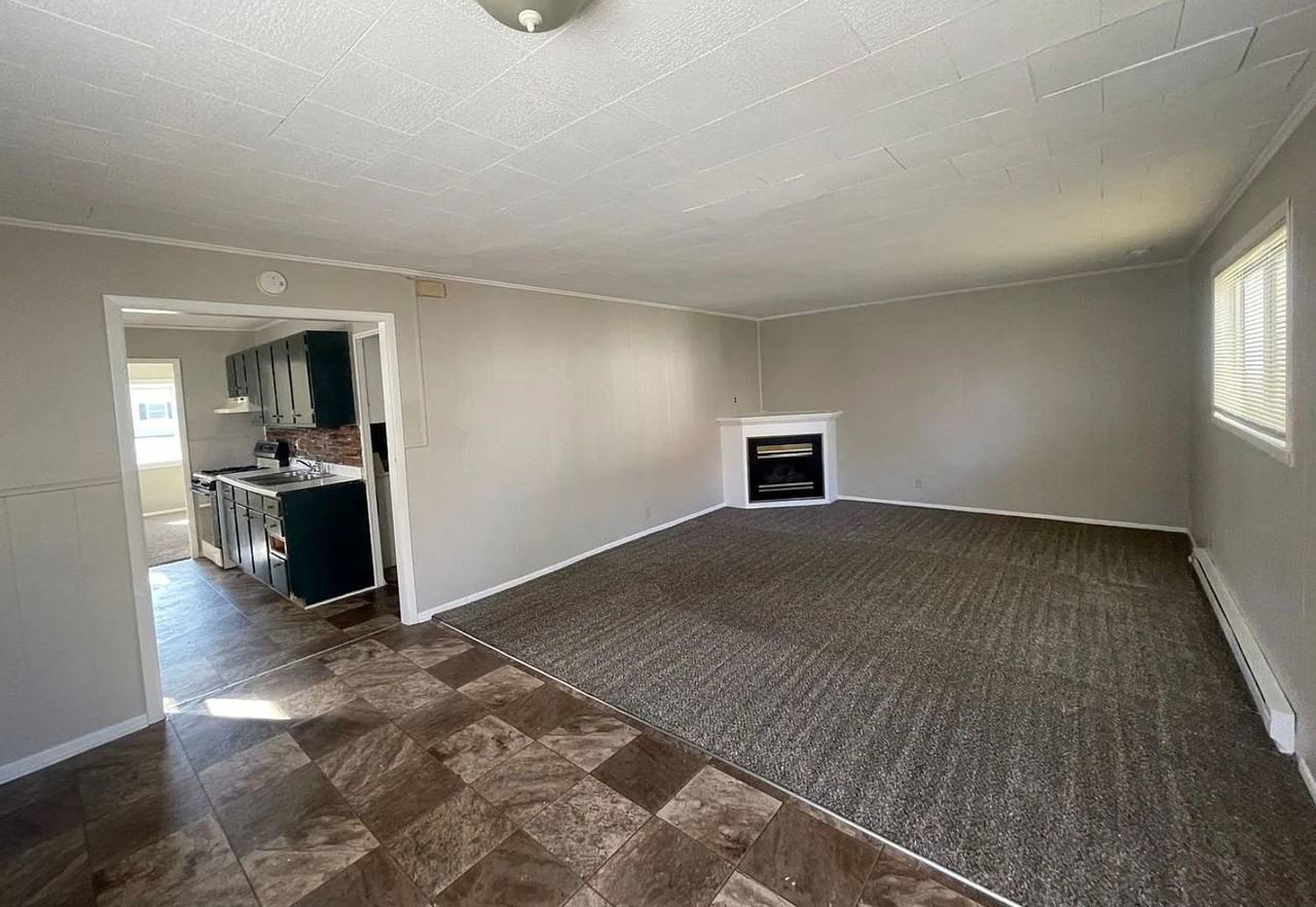 2806 Elk St - Photo 5 of 11