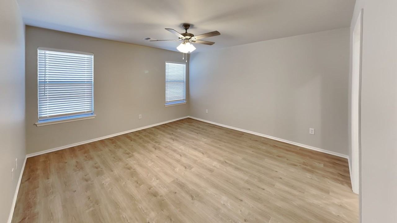 12700 Elba Dr - Photo 7 of 20