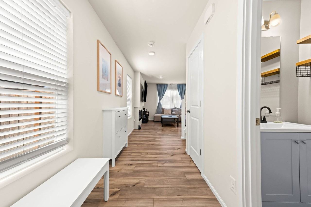 15204 Prescott Loop Se - Photo 2 of 35