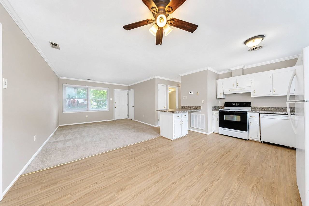 107 Cardinal Acres Dr - Photo 4 of 12