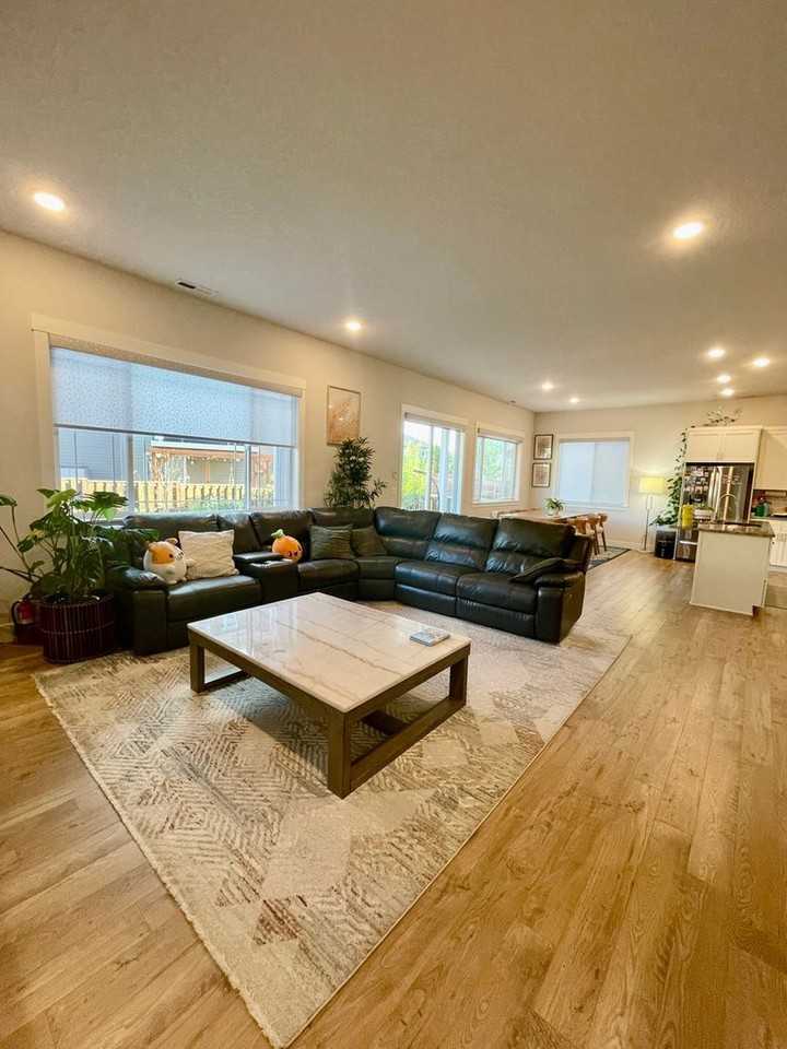 15418 Nw Mathilda Ln - Photo 5 of 37