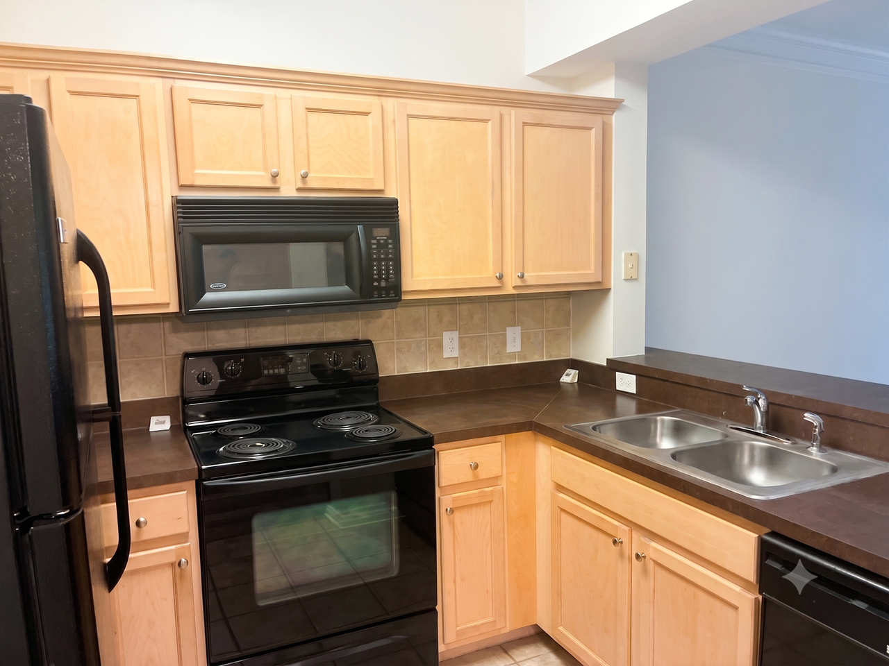 12837 Madison Pointe Cir #206 - Photo 2 of 9