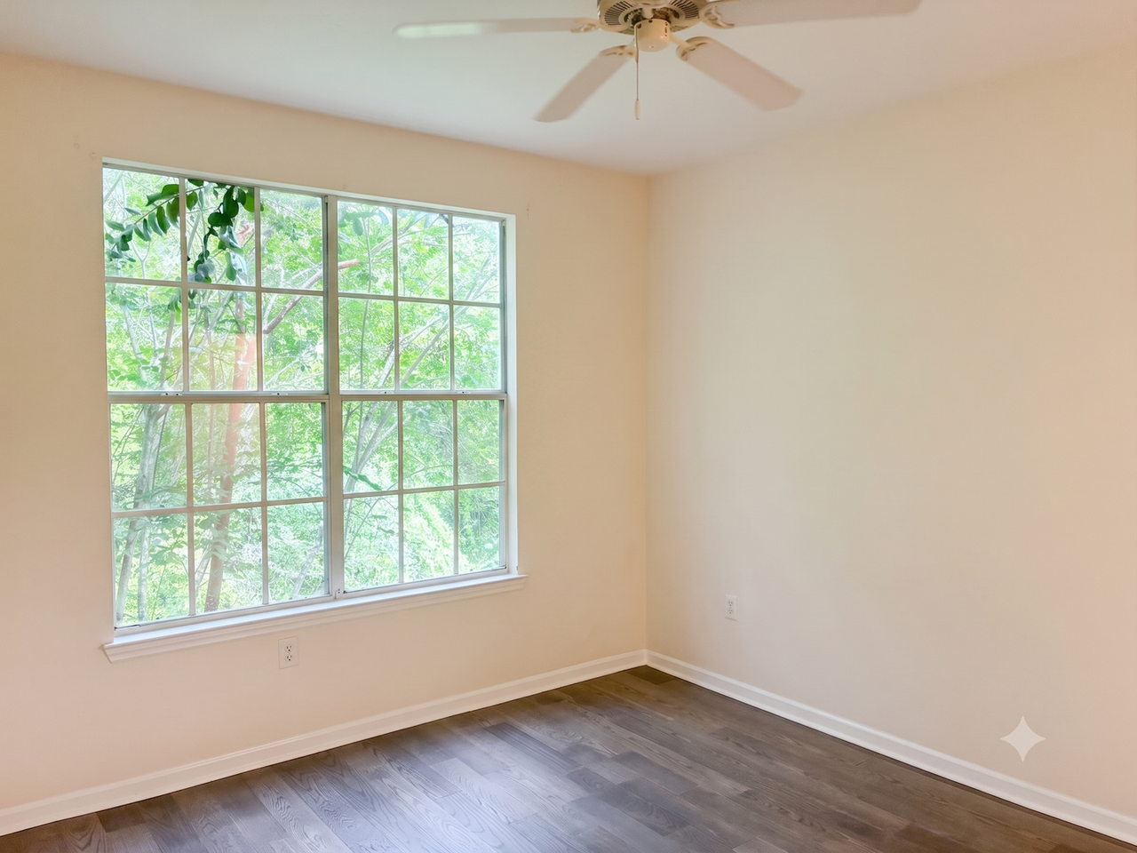 12837 Madison Pointe Cir #206 - Photo 5 of 9