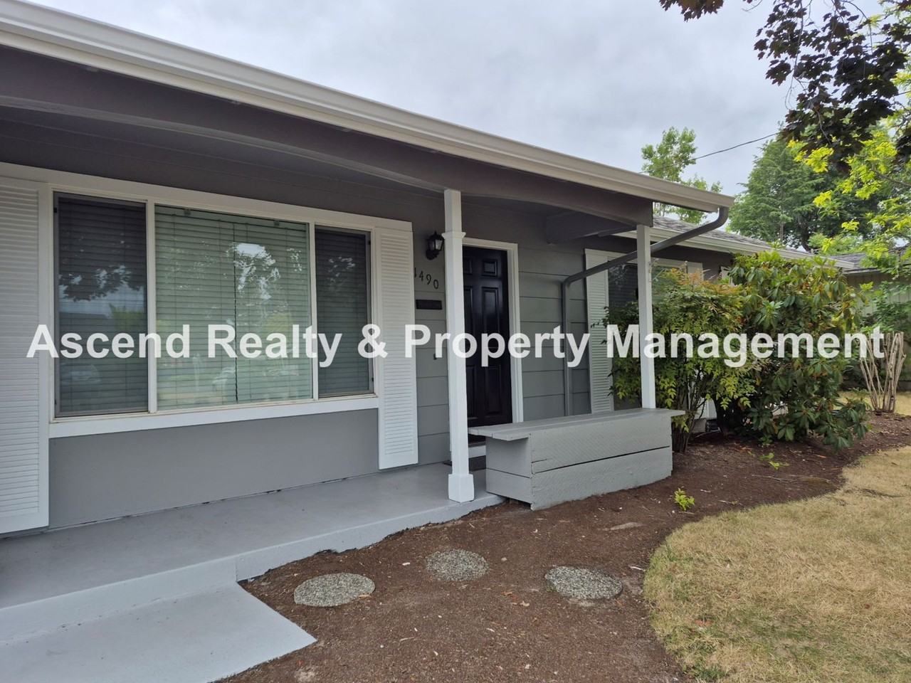 1490 Nw 137th Ave - Photo 2 of 22