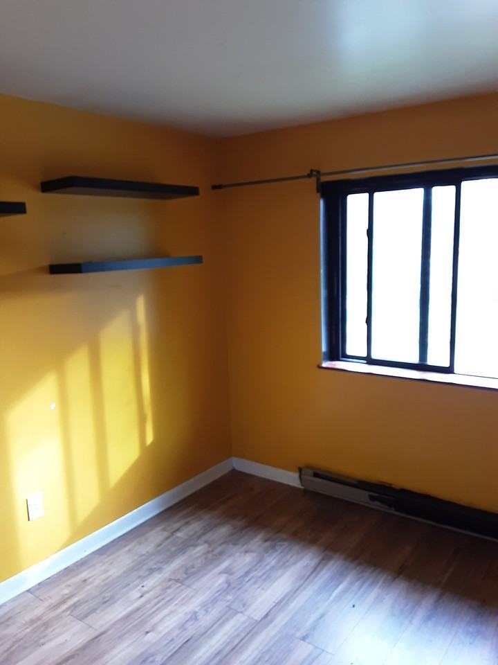 39 Laurel Ln #1 - Photo 6 of 10