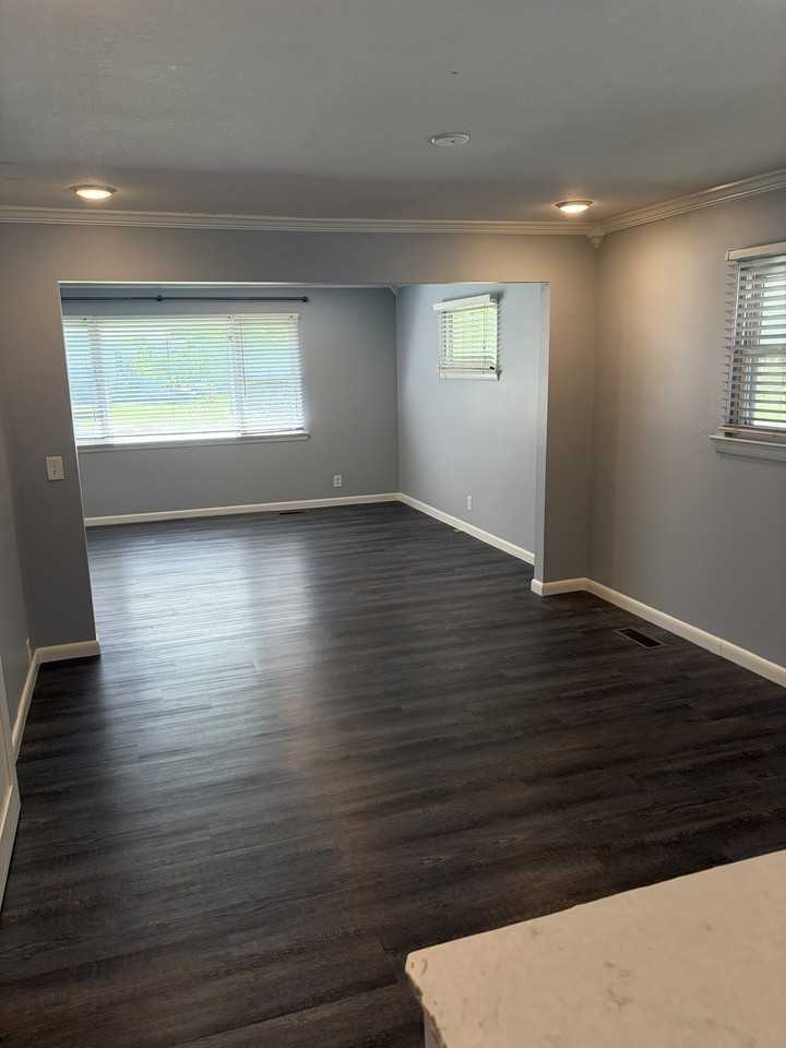 1617 S Mack Smith Rd #1 - Photo 6 of 17